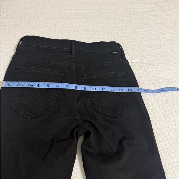 MOTHER Black The Insider Crop Jeans - Picture 6 of 13